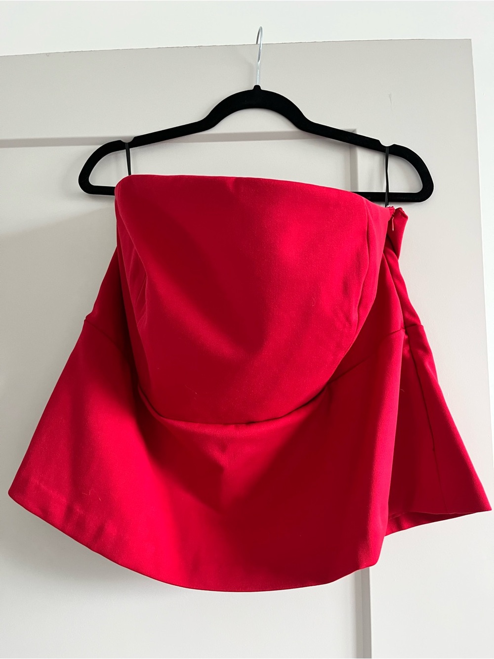 H&M Red Strapless Peplum Top
